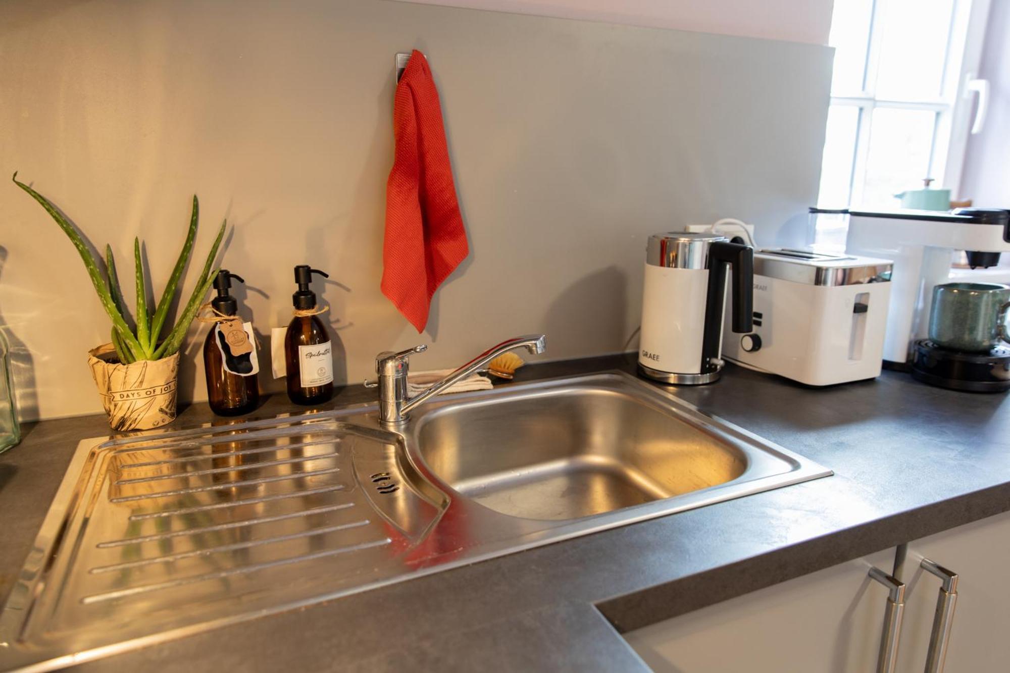 Altstadt Apartment Am Dom Wetzlar, 1 Zi, Kueche, Bad Mit Parkplatz Am Grundstueck Екстериор снимка